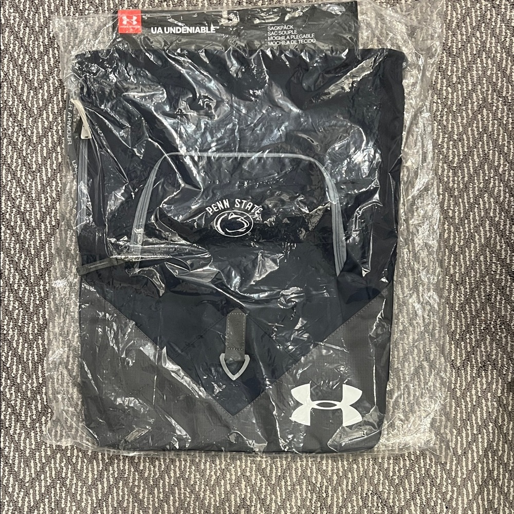 Penn state! Under Armour Navy and white sackpack NWT great gift!